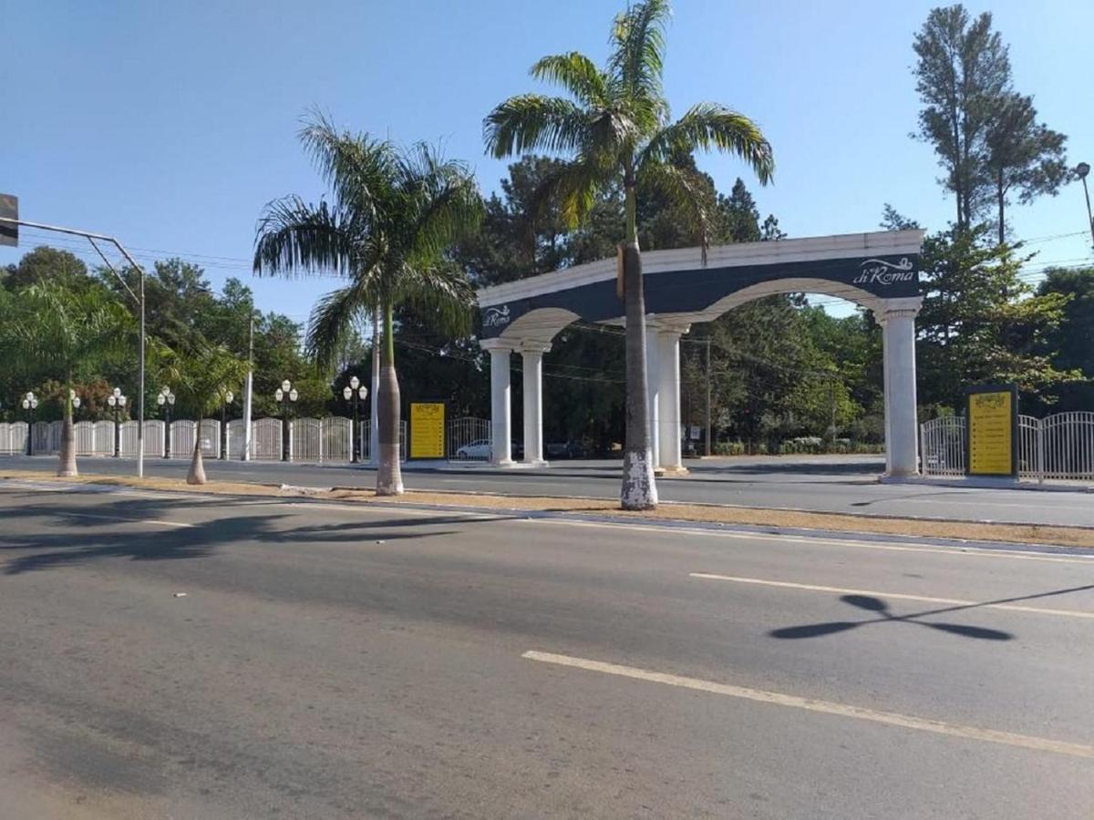 Di Roma Fiori -Apartamentos Para Locacao Caldas Novas Bagian luar foto